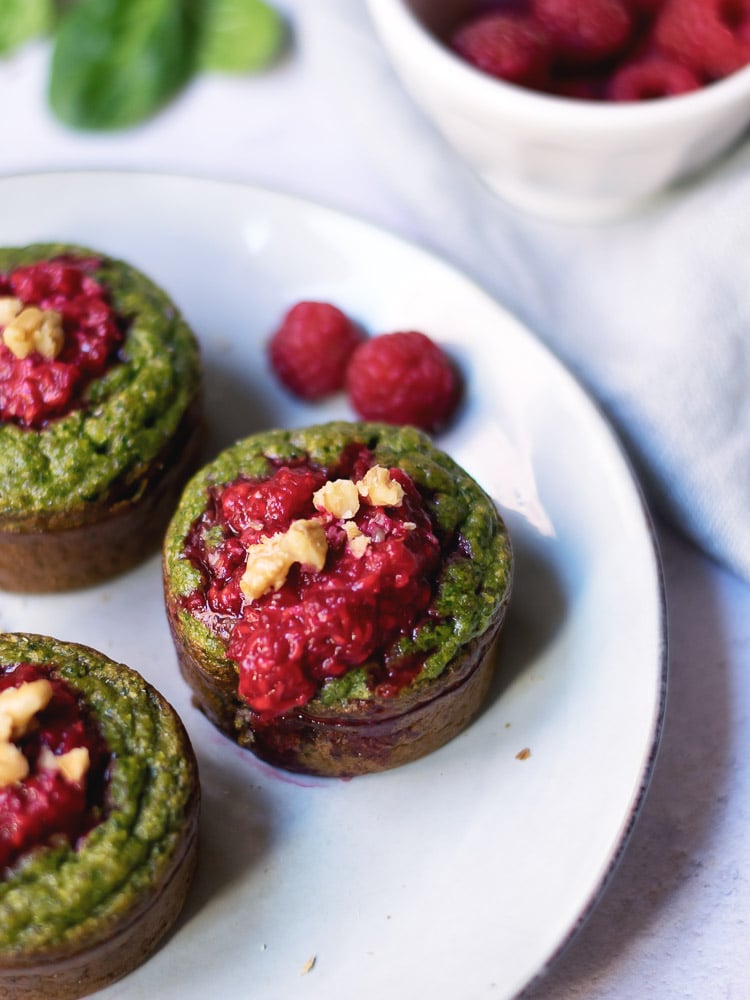 Muffins de Courgette e Espinafres com Framboesas