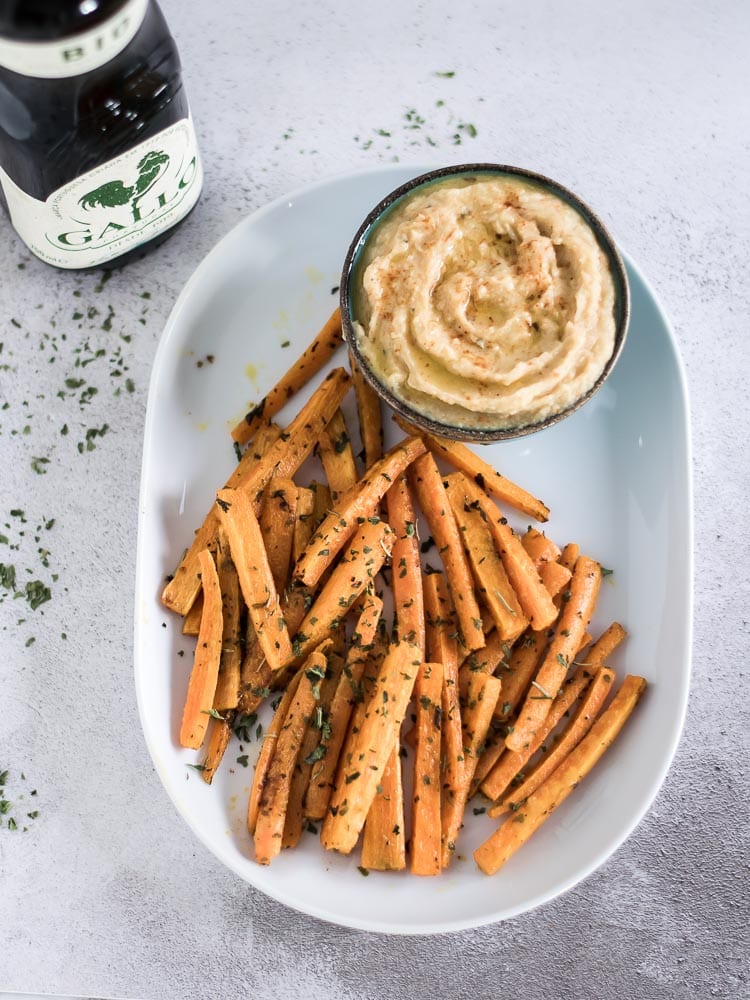 Cenouras fritas com humus