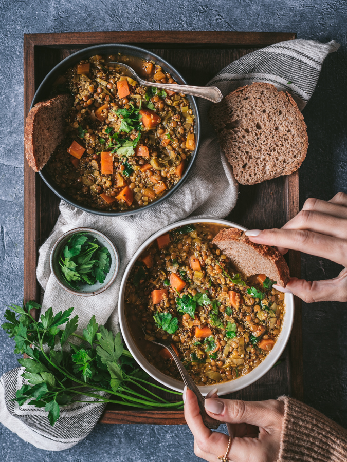 Sopa de lentilhas e quinoa
