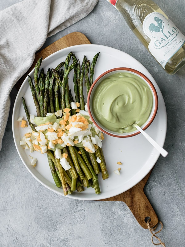 Maionese de abacate saudável vegan